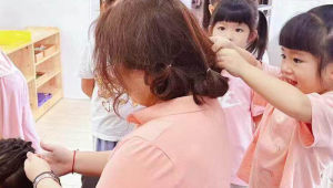 号咷：情绪宣泄中的挣扎与释放